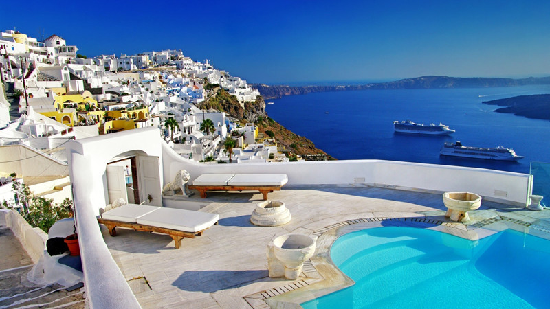 Travel to villas in greece